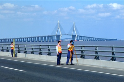 昌寧建筑資質(zhì)代辦服務(wù) 公路工程等各類資質(zhì)專業(yè)辦理，服務(wù)全面，定價(jià)合理